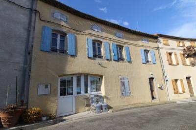 Pretty And Large House in Lovely Village