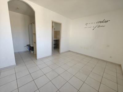 Single Storey Villa with Open Countryside Views