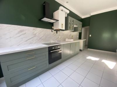 Apartment With Elevator in Heart of Town