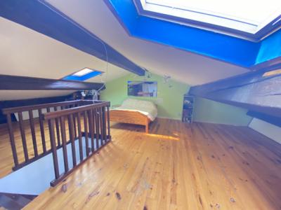 Manor House with Pool in 1.5 Acre Gardens