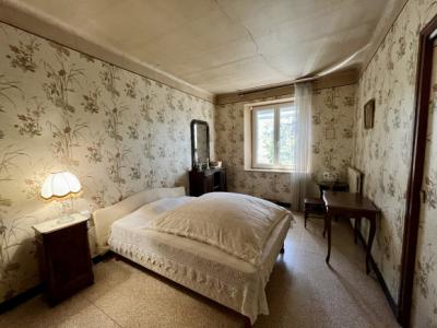 Charming Detached House with Large Garden