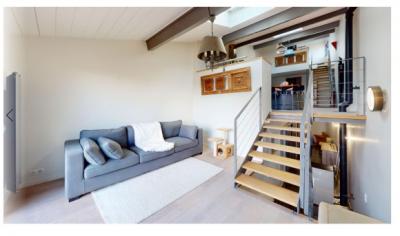 Tastefully Renovated Loft-Style House