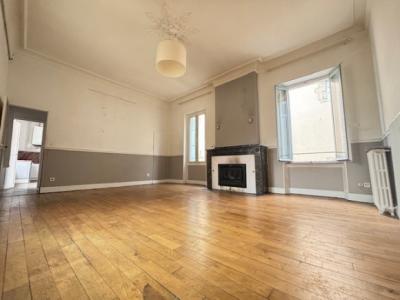 Apartment in the Heart Of The City with Terrace
