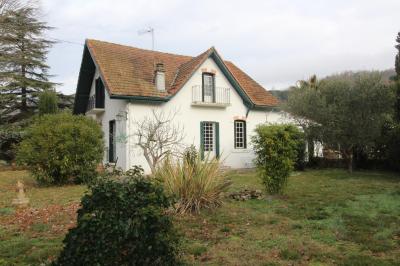 Detached House with Garden in Rural Village