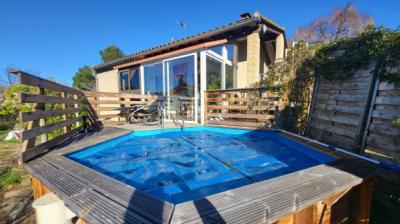 Detached Villa with Pool and Separate Apartment