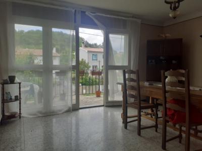 Detached House With Garden And Garage
