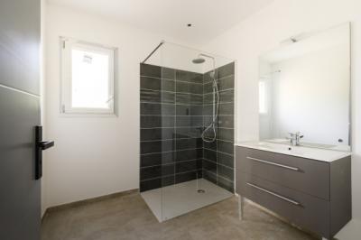 New Build Detached Villa with Garage