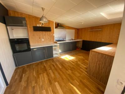 Family Home Near The Heart of Town