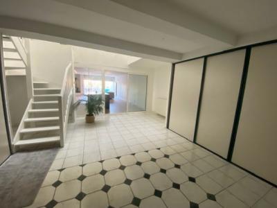 Apartment with Terrace and Garage