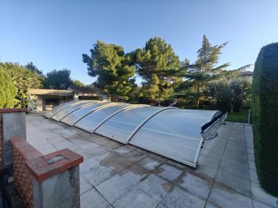 Villa with Garden, Cellar, Hangar, Swimming Pool