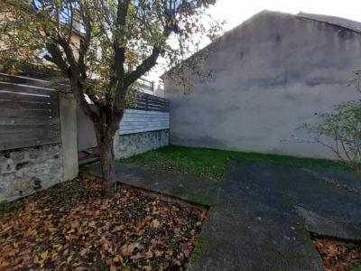 Detached Town House With Garden And Garage