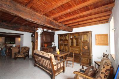 House Of Character with Garden And Garage
