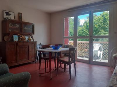 Detached House With Garden And Garage