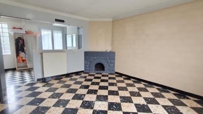 Town House with Nice Accommodation