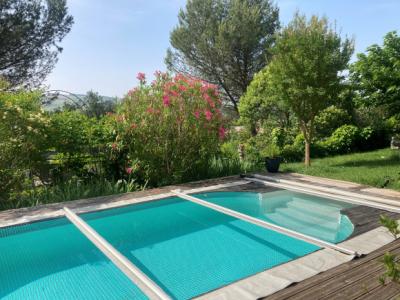 Detached Villa, Swimming Pool, Garage, Parkland Gardens