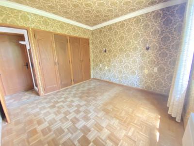 Detached Villa with Garden and Land