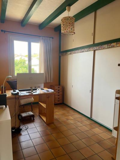 Detached Villa with Garden