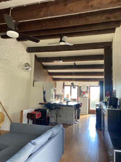 Contemporary Detached House with Swimming Pool