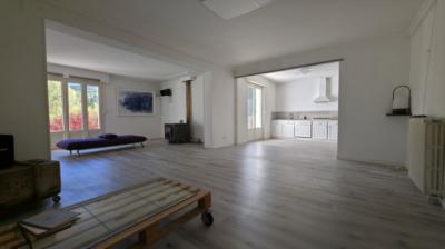 Traditional House, Workshops And Adjoining Garages