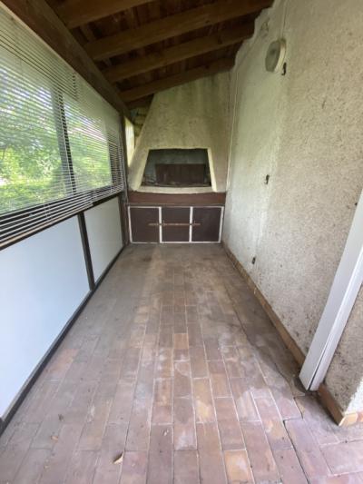 Detached Villa with Garden and Land