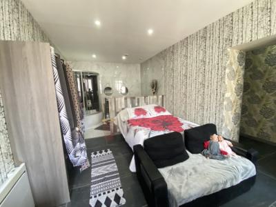 Apartment Building With 4 Apartments