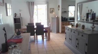 Perfect Single-Story Villa with Garden