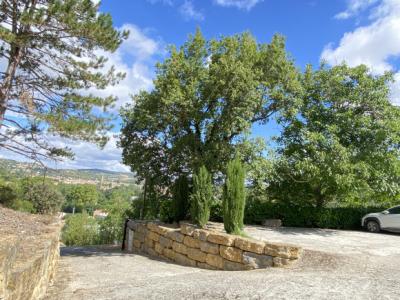 Detached Villa With Pool in Elevated Position