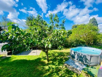 Detached Villa with Landscaped Garden