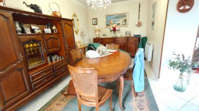 House in Perfect in Condition within the Vineyards