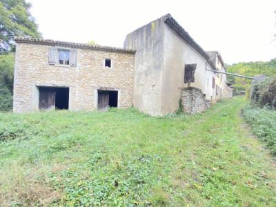 Vast Farmhouse To Renovate