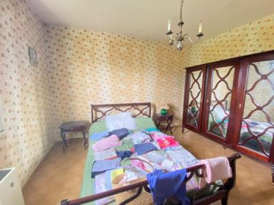 Lovely Cottage in Sought-After Area