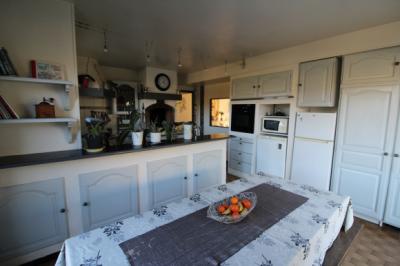 Detached Villa with Garage and Workshop
