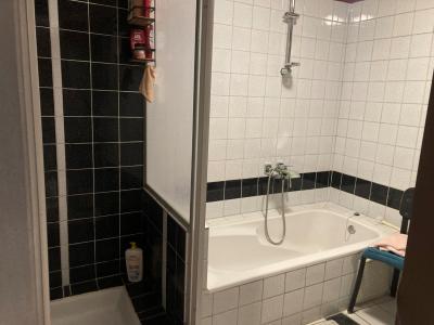 Contemporary Detached House with Swimming Pool