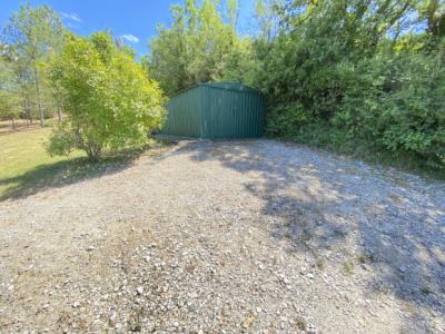 Detached Villa With Swimming Pool Set in 8,000 m2