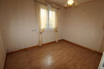 Detached House with Landscaped Garden