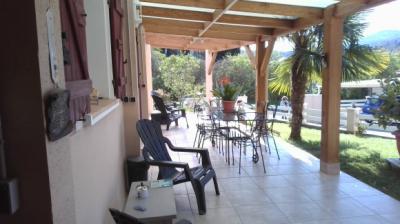 Perfect Single-Story Villa with Garden