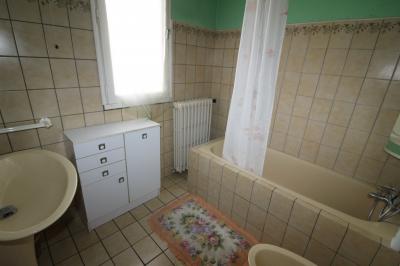 Detached House with Landscaped Garden