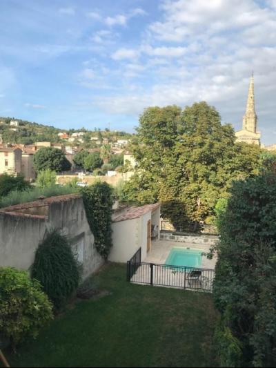 Town House With Pool And Garage
