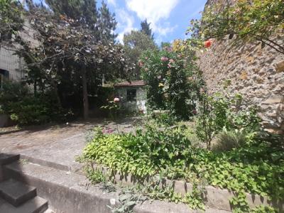Detached Town House With Adjoining Garden And Garage