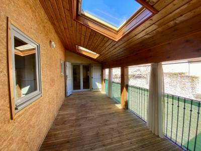 Apartment With Covered Terrace And Garage