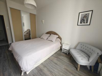 Town House With Pool And Garage