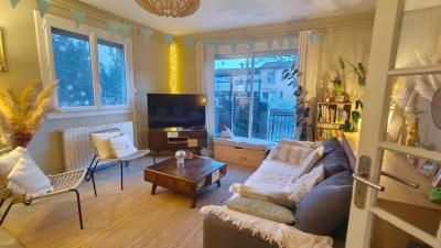 Traditional House with Garden, Nice Family Home