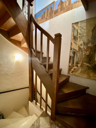 House On Two Levels in The Heart Of The Medieval City