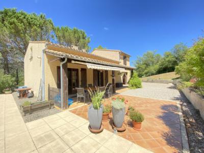 Detached Villa With Swimming Pool Set in 8,000 m2