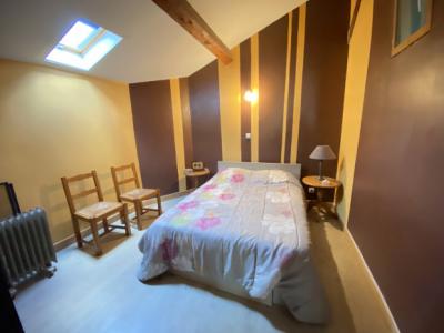 Detached Villa with a Renovated Farmhouse