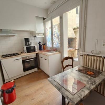 Detached House With Interior Courtyard