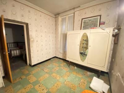 Huge Villa with Garage, Ideal Commercial Location