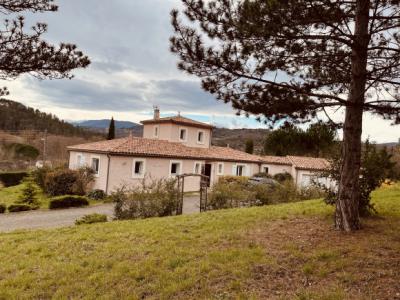 Beautiful Character Villa with Swimming Pool