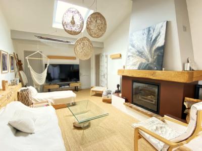 Single Story Villa With Independent Apartment