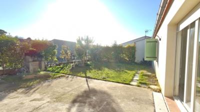 Traditional House with Garden